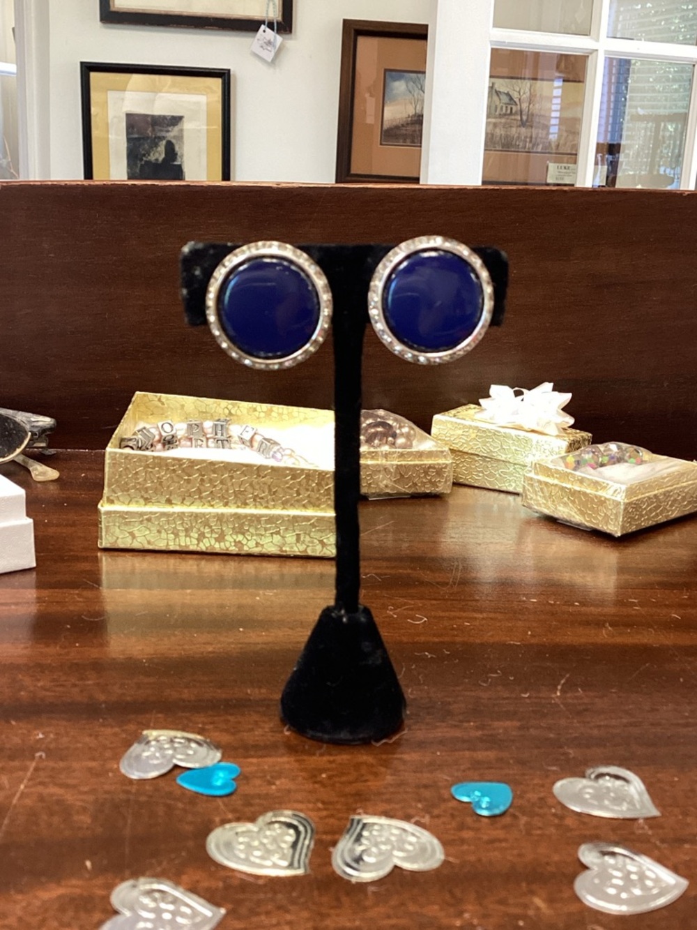 Lisner Clip-On Earrings Costume Jewelry